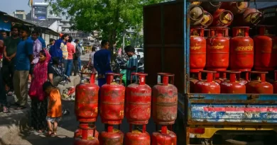 डीएसी नंबर में देरी से रसोई गैस उपभोक्ता परेशान, बिना डीएसी सिलेंडर देने की उठी मांग