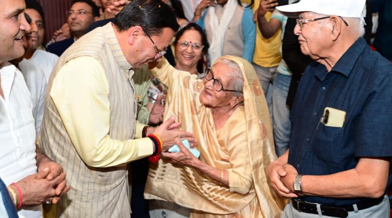 उत्तराखंड में 6 लाख बुजुर्गों को मिलती है वृद्धावस्था पेंशन, वृद्धाश्रमों के विस्तार और आधुनिकीकरण पर सरकार का फोकस