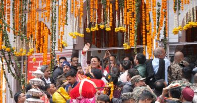 शुरू हुयी चारधाम यात्रा, देखिये वीडियो