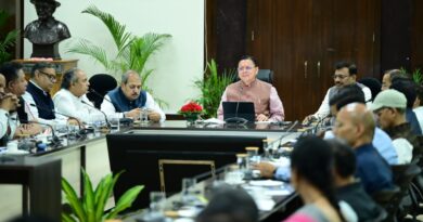 सीएम हेल्पलाइन-1905: लंबित शिकायतों के त्वरित निस्तारण के लिए विशेष अभियान के निर्देश