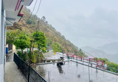 पहाड़ों में मूसलाधार बारिश से जनजीवन अस्त-व्यस्त, काश्तकारों की बढ़ी चिंता पहाड़ों में मूसलाधार बारिश से जनजीवन अस्त-व्यस्त, काश्तकारों की बढ़ी चिंता