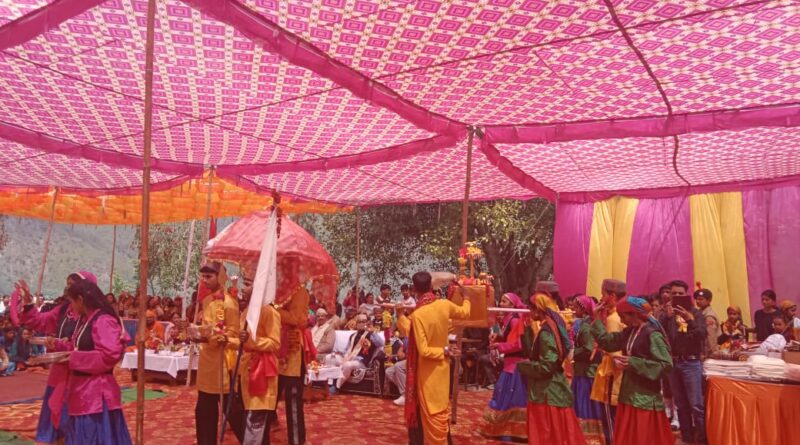 रंगारंग सांस्कृतिक कार्यक्रमों के साथ सम्पन्न रडुवा इंटर कॉलेज का वार्षिकोत्सव