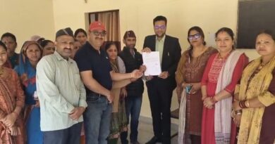 शिक्षकों की जनगणना ड्यूटी का अभिभावक संघ ने किया विरोध, एसडीएम को सौंपा ज्ञापन