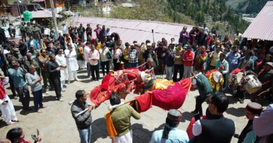 गंगा की डोली मुखवा से गंगोत्री धाम के लिए रवाना, कल खुलेंगे कपाट