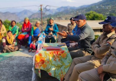 पोखरी पुलिस का जौरासी में जनजागरूकता अभियान, ग्रामीणों को दी गई अहम जानकारियां