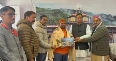 उद्योगपति महेंद्र शर्मा ने बदरीनाथ-केदारनाथ मंदिर समिति को ₹1.01 करोड़ का दान दिया
