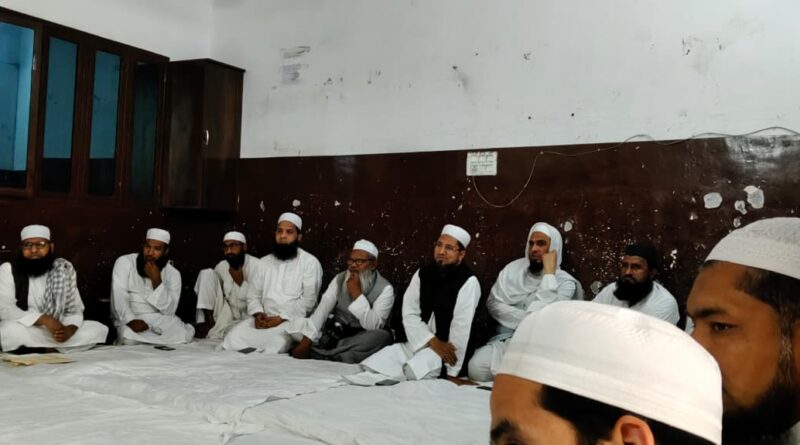 धार्मिक शिक्षा देने वाले मदरसों को अनिवार्य संबद्धता से मुक्त रखने की मांग