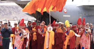 गहन आध्यात्मिक उत्साह के बीच तथागत बुद्ध के पवित्र अवशेष लेह पहुंचे