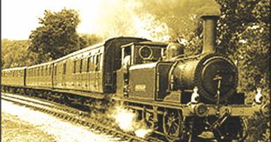 भाप वाले इंजन से हाई स्पीड ट्रेन तक: रेलवे की निरंतर विकसित होती यात्रा