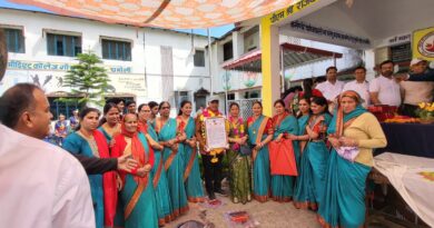 सेवानिवृत्ति पर आठ कर्मचारियों को भावभीनी विदाई