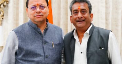 अभिनेता हेमंत पांडे ने मुख्यमंत्री धामी से भेंट की
