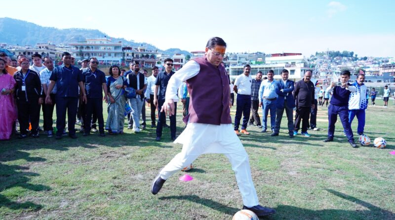 मुख्यमंत्री धामी ने वल्दिया स्टेडियम में उच्चीकृत क्रिकेट मैदान जनपदवासियों को किया समर्पित