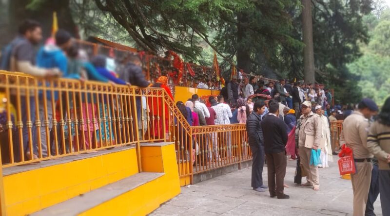 लाटू देवता के कपाट खुले, दो दिवसीय सांस्कृतिक महोत्सव का भव्य आगाज