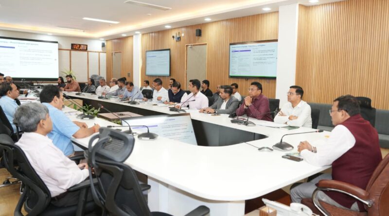 मुख्य सचिव ने उत्तराखण्ड में रोपवे निर्माण की प्रगति की समीक्षा की
