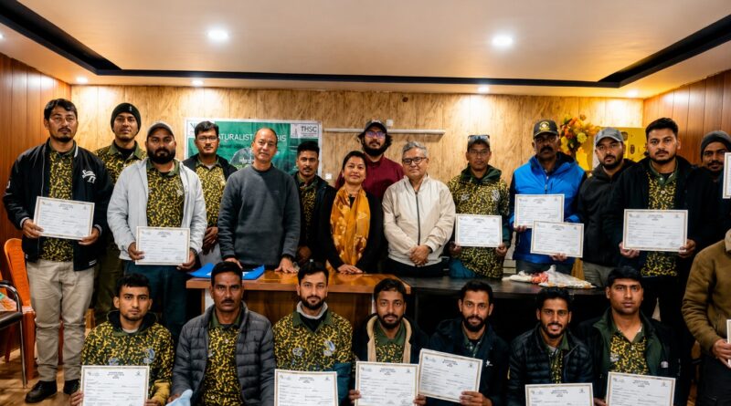हर्षिल घाटी में  नेचुरलिस्ट प्रशिक्षण सम्पन्न, प्रतिभागियों को बांटे गए प्रमाण पत्र