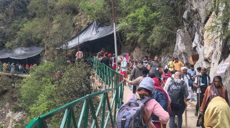 चार धाम यात्रा के पहले महीने में गत वर्ष की तुलना में 3.7% कम श्रद्धालु पहुंचे