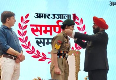 गुरुकुल चोटीपुरा की दो एनसीसी कैडेट्स श्रेया और काव्या राज्यपाल के हाथों सम्मानित गुरुकुल चोटीपुरा की दो एनसीसी कैडेट्स श्रेया और काव्या राज्यपाल के हाथों सम्मानित