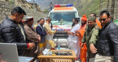 बद्रीनाथ धाम में हाईटेक एम्बुलेंस सेवा शुरू, श्रद्धालुओं को मिलेगी त्वरित स्वास्थ्य सुविधा