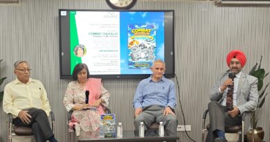 कॉम्बैट चकल्स’ पुस्तक का लोकार्पण : वर्दी के पीछे छिपे हास्य और मानवीय पक्ष की रोचक झलक