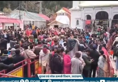 गंगोत्री और यमुनोत्री धाम में श्रद्धालुओं की संख्या ढाई लाख के पार