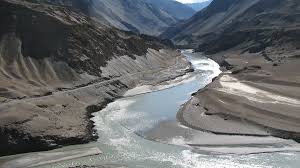 हिम आलय को हिम का टोटा….