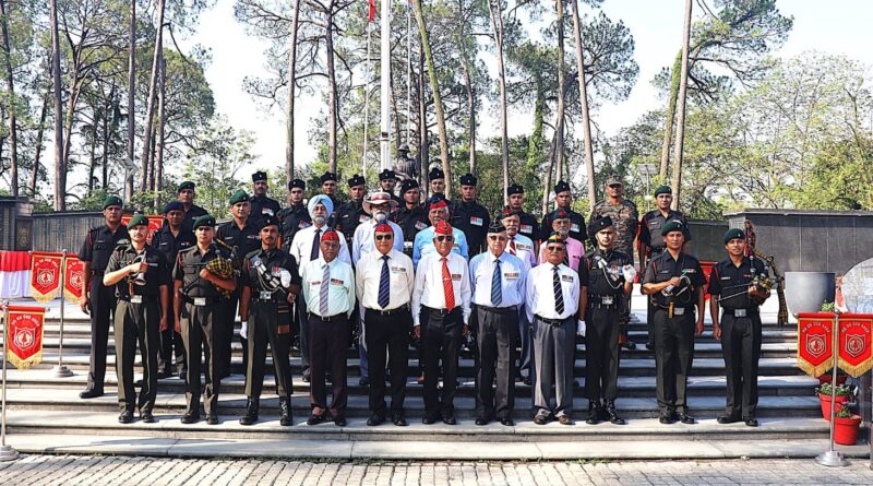 आइएमए से पास आउट सैन्य अधकारियों ने अपनी कमिशनिंग की 52 वर्षगांठ मनाई आइएमए से पास आउट सैन्य अधकारियों ने अपनी कमिशनिंग की 52 वर्षगांठ मनाई