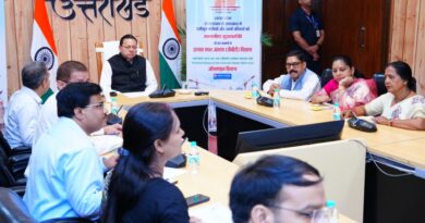 मुख्यमंत्री  धामी ने 4,400 श्रमिकों को वितरित किए 11 करोड़ रुपये