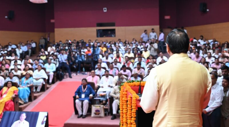 एक क्लिक से 9.74 लाख लाभार्थियों को 176.59 करोड़ रुपये की पेंशन हस्तांतरित