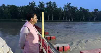 मुख्यमंत्री पुष्कर सिंह धामी ने खटीमा के लोहियाहेड वाटर बाईपास का किया स्थलीय निरीक्षण