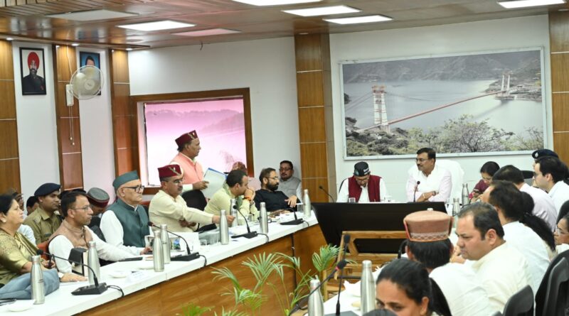 जनप्रतिनिधियों ने उठाए विकास और जनसमस्याओं के मुद्दे, मुख्य सचिव ने दिए त्वरित समाधान के निर्देश