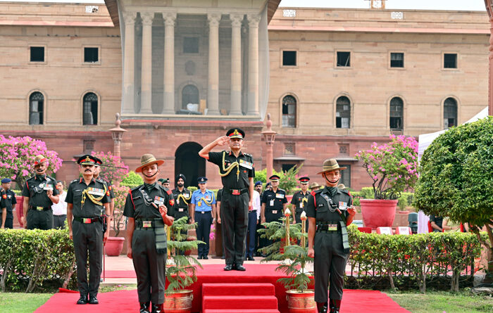 जनरल उपेंद्र द्विवेदी थल सेनाध्यक्ष पद से हुए सेवानिवृत 
