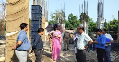 कुम्भ मेलाधिकारी ने सीसीआर-2 भवन एवं घाटों के निर्माण कार्यों का किया औचक निरीक्षण