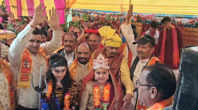 शिव मंदिर देवाल में राम कथा शुरू