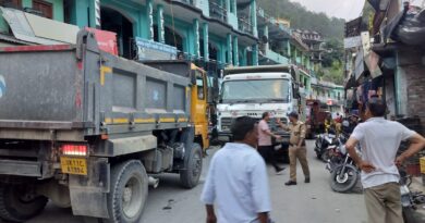 रिवर ड्रेजिंग से थराली बाजार बेहाल, जाम और पुलों की सुरक्षा को लेकर बढ़ी चिंता