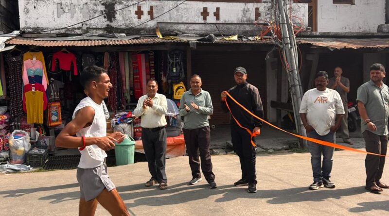 विश्व योग दिवस पर देवाल में युवा मैराथन दौड़, कैल गांव के धावकों का रहा दबदबा