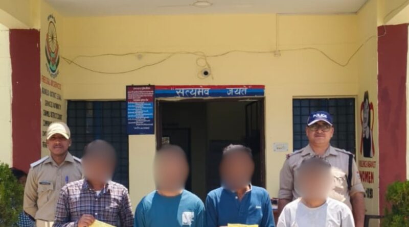 पोखरी में ऑपरेशन प्रहार के तहत चार युवकों का चालान