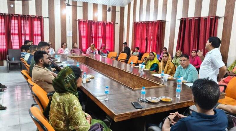 पीएम स्वनिधि योजना के तहत नगर पालिका गौचर में लोक कल्याण मेले का आयोजन
