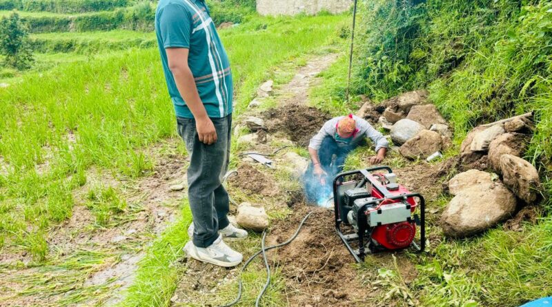 मुख्य पाइपलाइन फटने से  ठप रही पोखरी नगर की  पेयजल आपूर्ति बहाल