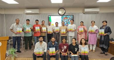 ‘बच्चे, स्कूल एवं रचनात्मकता’ विषय पर दून पुस्तकालय में विचार गोष्ठी