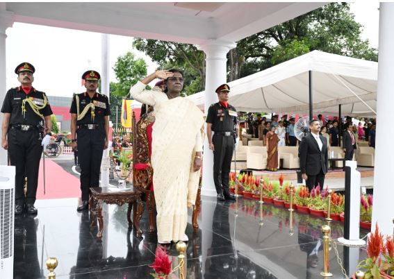 President of India reviews the passing out parade of 158th Regular Course and 141st Technical Graduate Course at the Indian Military Academy President of India reviews the passing out parade of 158th Regular Course and 141st Technical Graduate Course at the Indian Military Academy