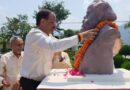 गढ़वाल विश्वविद्यालय के स्थापना आंदोलन के सूत्रधार स्वामी मन्मथन की प्रतिमा का अनावरण