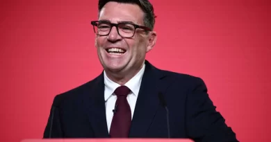 Live Updates: Andy Burnham Becomes Labour Leader and Is Set to Be Britain’s Prime Minister
