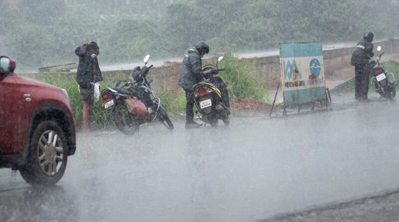 उत्तराखंड में 31 जुलाई तक भारी बारिश का अलर्ट, कई जिलों में ऑरेंज चेतावनी