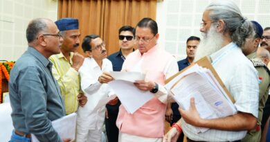 मुख्यमंत्री धामी ने जन समस्याओं के त्वरित एवं समयबद्ध समाधान के दिए निर्देश