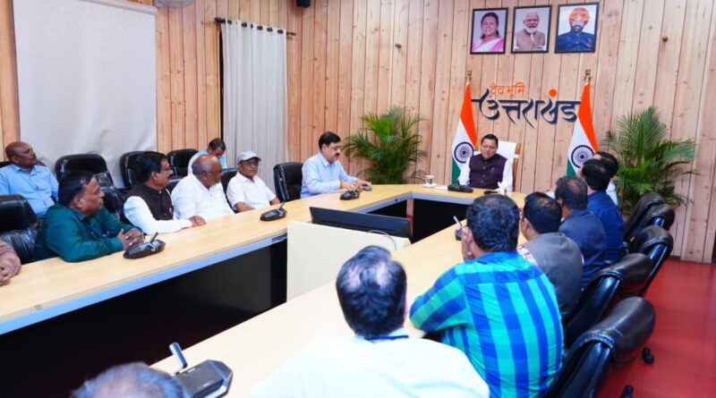 छत्तीसगढ़ के पत्रकारों से मिले मुख्यमंत्री, बोले- उत्तराखंड विकास और विरासत का बना संतुलित मॉडल