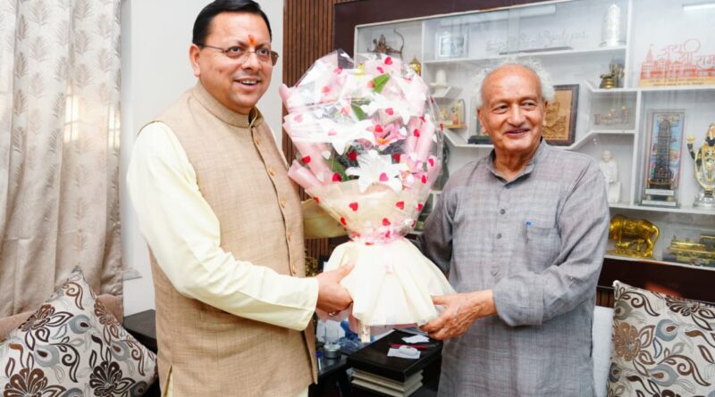 मुख्यमंत्री धामी ने की कोश्यारी से भेंट मुख्यमंत्री धामी ने की कोश्यारी से भेंट