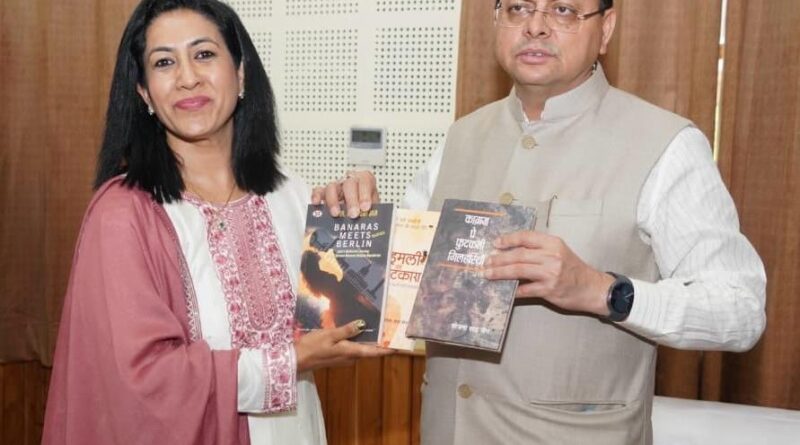 साहित्यकार योजना साह ने की मुख्यमंत्री धामी से भेंट