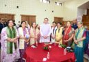 मुख्यमंत्री ने मुख्य सेवक सदन में लेखकों एवं साहित्यकारों से किया संवाद