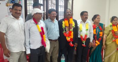 चार दशक की सेवा के बाद दो वरिष्ठ फार्मेसी अधिकारियों को सम्मानपूर्ण विदाई