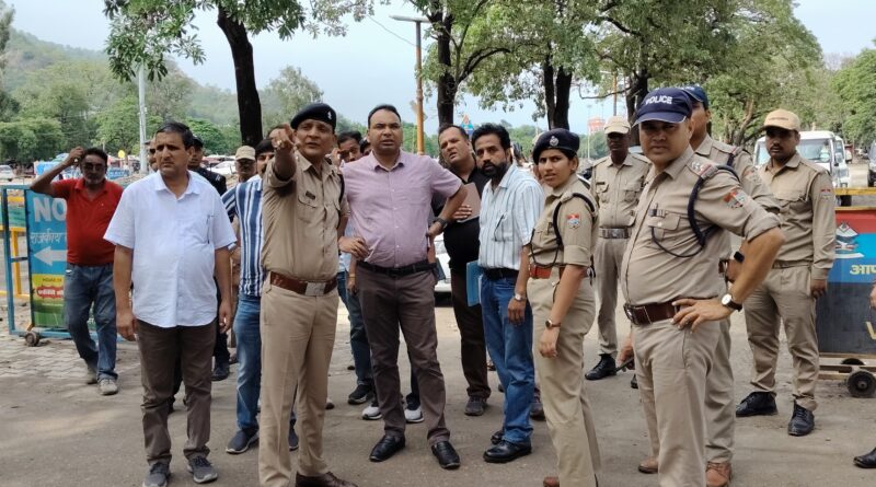 कांवड़ मेला को देखते हुए रोड़ी बेलवाला क्षेत्र में निर्माण कार्य शीघ्र पूर्ण करने के निर्देश